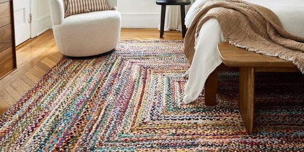 Hand Knotted vs Hand Tufted Rugs